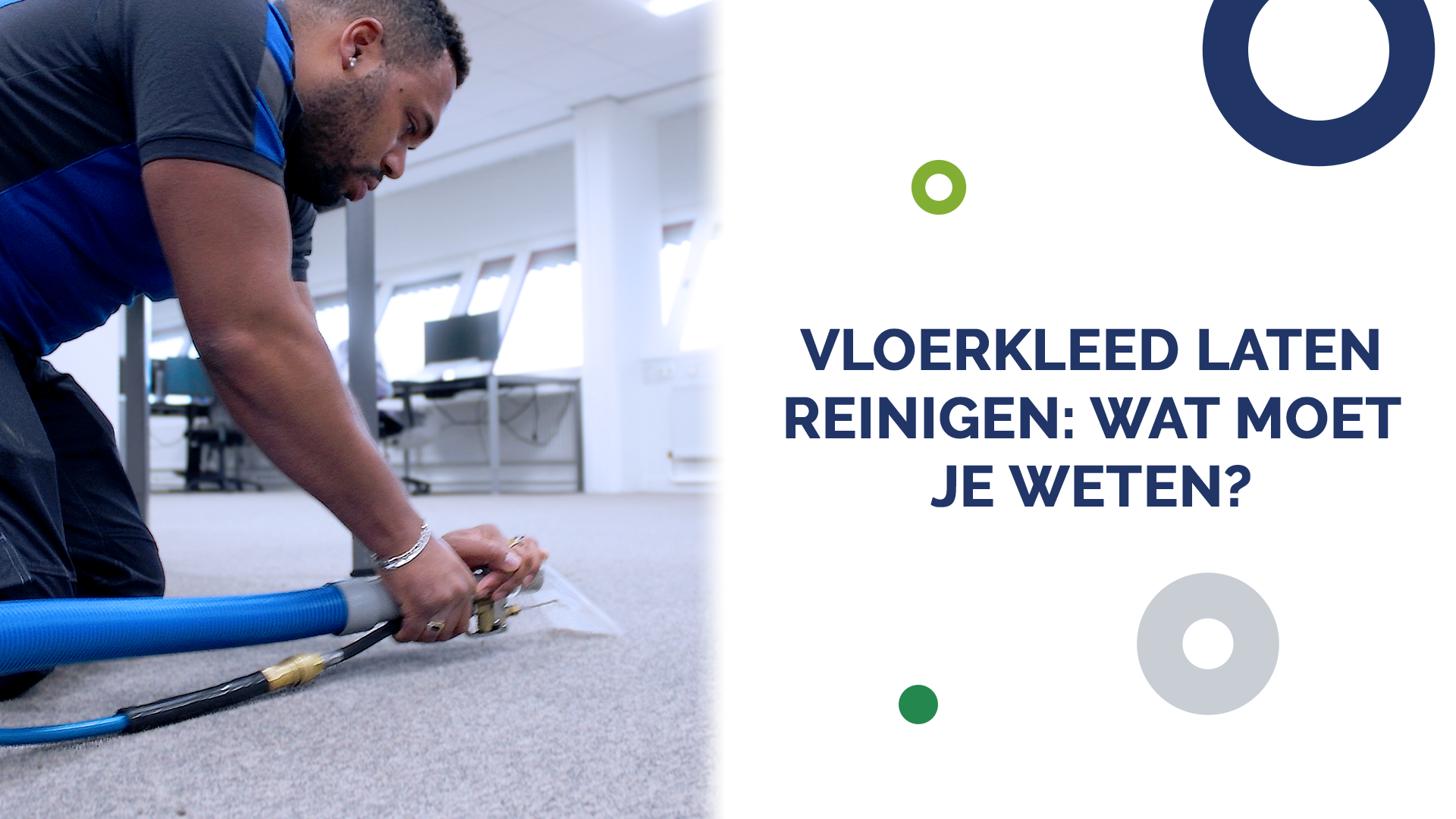 Floorfacility medewerker tapijt reinigen